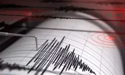 Endonezya'da 5.7 büyüklüğünde deprem