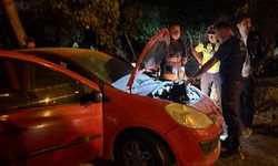 Gazipaşa’da park halindeki otomobil alev aldı