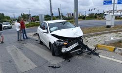 Antalya’da korku dolu anlar: Araçlar hurdaya döndü