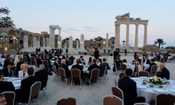 Bakanlar antik kentte ağırlandı