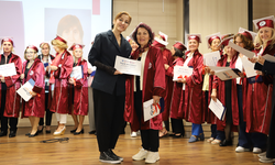 Bilgelik Programı’nda ikinci bahar: 60 yaş üstü mezunların gurur günü