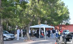 Konyaaltı Belediyesi önünde çadır nöbeti
