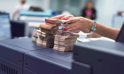 Bankalar vites yükseltti: Promosyonlar uçtu... Emekli maaşına dev kampanya!