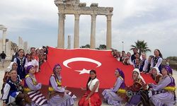 Yabancıların 19 Mayıs coşkusunu paylaştı