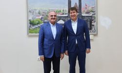 Erzurum Havalanı’nda Antalya sohbeti