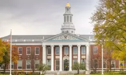 Harvard’a vize engeline mahkeme “dur” dedi