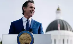 ABD’de olaylar bitmiyor: California Valisi Newsom mahkemeye başvurdu