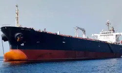 Umman Körfezi’nde petrol tankerleri çarpıştı!