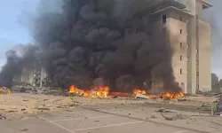 İran, İsrail’in güneyindeki Beerşeba kentini füzelerle vurdu