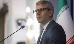 İran'dan Katar açıklaması: ABD üssüne saldırıyla ilgileri yok