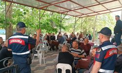 Jandarma vatandaşları bilinçlendirdi