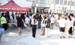 Kemer Belediyesi’nden sınav stresine şekerli destek