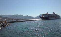 Alanya Limanı'na dev kruvaziyer ziyareti