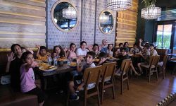 MÜSİAD’tan minik kalplere karne hediyesi