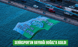 2. Lig Kırmızı Grup şampiyonu Serikspor'un bayrağı, İstanbul Boğazı’nda dalgalandı