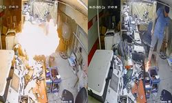 Cep telefonu tamir esnasında bomba gibi patladı