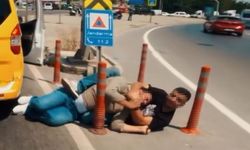 Adana’da ilginç kavga kamerada