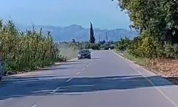 Serik'te şarampole yuvarlandılar, o anlar kameraya yansıdı