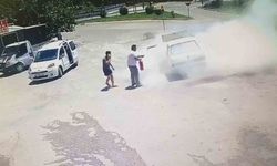 Marketten çıkıp Tofaş aracına bindi, 10 metre sonra dumana boğuldu