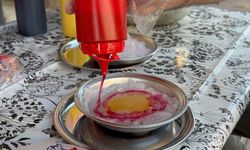 Dağdan kar getirip tatlandırdı, tabağını 50 TL’den satmaya başladı