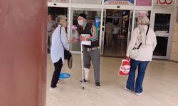 Dilenci kılığına giren zabıta 10 dakikada 340 TL topladı