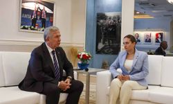 Mansur Yavaş, Büyükşehir Belediyesi'ni ziyaret etti