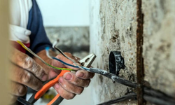 Elektrik çarpması sonucu yaşamını yitirdi