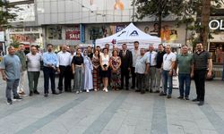 Anahtar Parti Muratpaşa’dan aşure ikramı