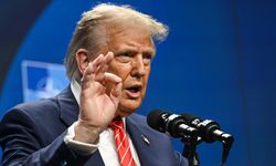 ABD Başkanı Trump, çip ve yarı iletken ithalatına yüzde 100 gümrük vergisi uygulanacağını açıkladı