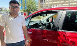 Engelli çocuğunu hastaneye götürmek için sıfır otomobil aldı 5 yıldır arabayı kullanamıyor