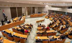 Gazze tepkisi kabineyi parçaladı!