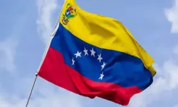 Venezuela, Kolombiya sınırına 15 bin asker konuşlandıracak