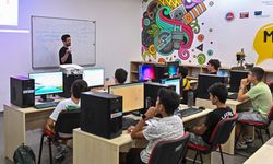 Muratpaşa’da geleceği kodlayan nesiller yetişiyor