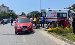 Elektrikli motosikletteki baba oğul hastanelik oldu