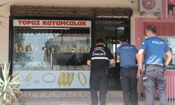 Antalya’da bıçaklı kuyumcu soygunu