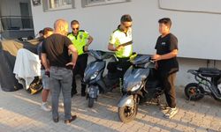 Ehliyetsiz ve kasksız çocuklar trafikte!