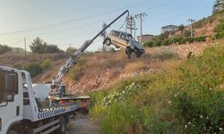 Alanya’da otomobil şarampole uçtu: 1 yaralı