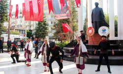 Zafer Bayramı renkli gösterilerle kutlandı