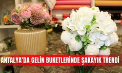 Antalya’da gelin buketlerinde şakayık trendi