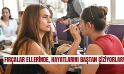 Fırçalar ellerinde, hayatlarını baştan çiziyorlar!