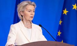 Leyen: "Zelenskiy’nin isteği ile ABD’deki görüşmeye katılacağım"