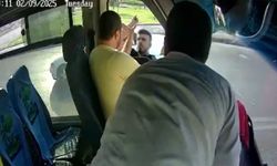 Otobüs şoförüne bıçaklı saldırı kamerada