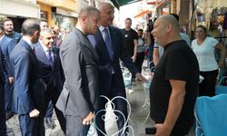 Kültür ve Turizm Bakanı Ersoy, İstiklal Caddesi esnafını ziyaret etti