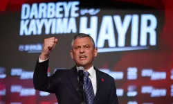 Özgür Özel yeniden CHP Genel Başkanı seçildi