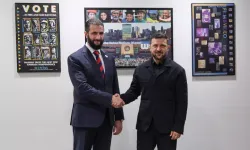 Ukrayna Devlet Başkanı Zelenskiy ile Suriye Cumhurbaşkanı Şara bir araya geldi