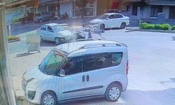 Motosikletli metrelerce savruldu