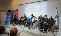 Engelsiz yürekler, Aşık Veysel’in türkülerini yaşatıyor
