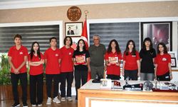 Başarılarını Başkan Topaloğlu ile paylaştılar