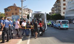 Motosikletli minibüs ile çarpıştı