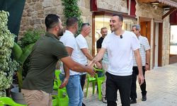 Başkan Vekili Çiçek, esnafı ziyaret etti